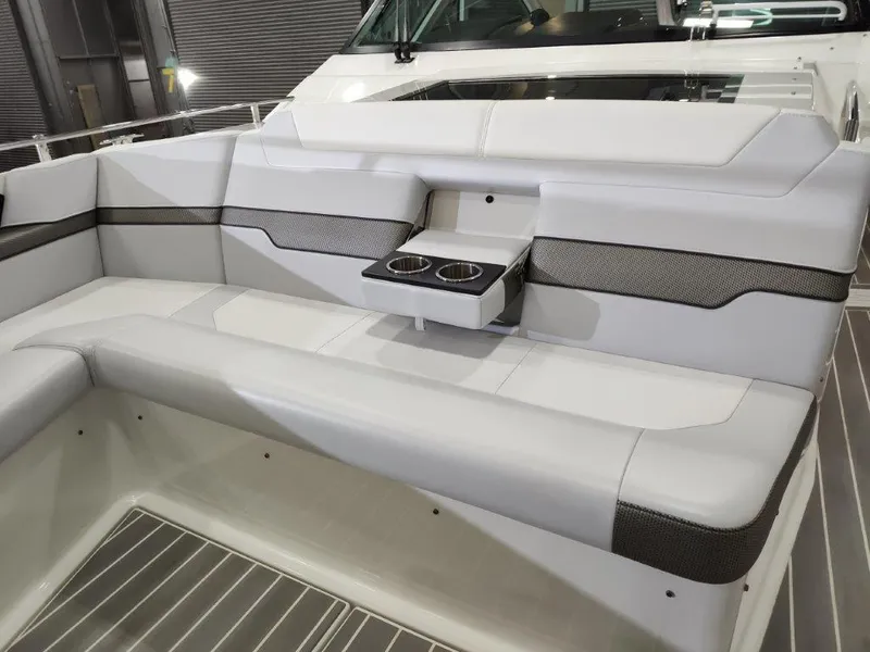 Slide: The Image of Formula 430 Super Sport Crossover 2021 - 51