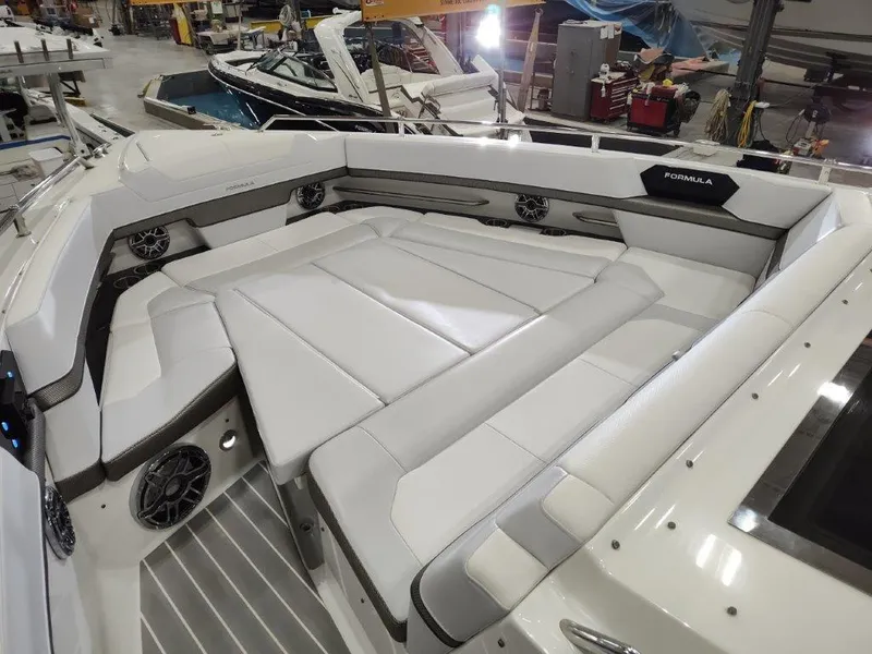 Slide: The Image of Formula 430 Super Sport Crossover 2021 - 52