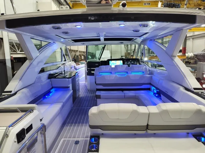 Slide: The Image of Formula 430 Super Sport Crossover 2021 - 56