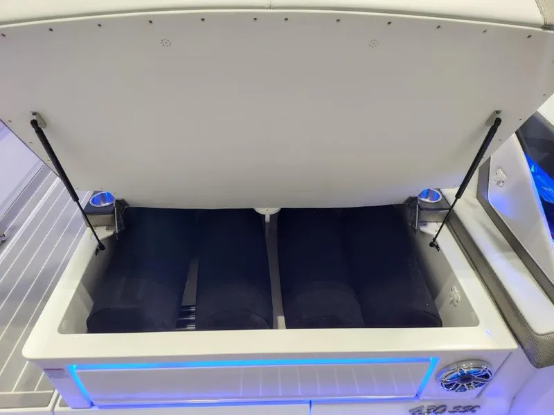 Slide: The Image of Formula 430 Super Sport Crossover 2021 - 57