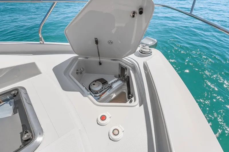 Slide: The Image of Cruisers Yachts 46 Cantius 2025 - 14