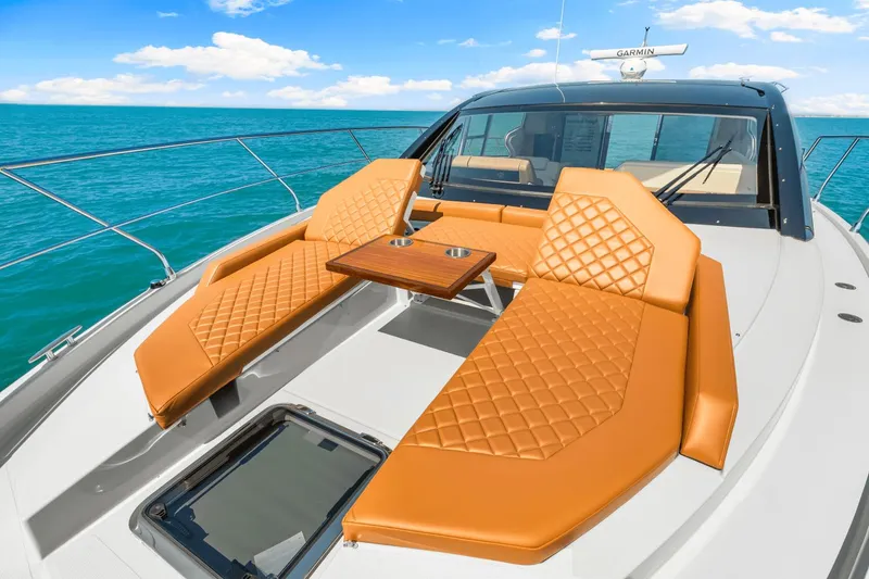 Slide: The Image of Cruisers Yachts 46 Cantius 2025 - 16