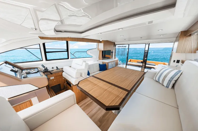 Slide: The Image of Cruisers Yachts 46 Cantius 2025 - 30