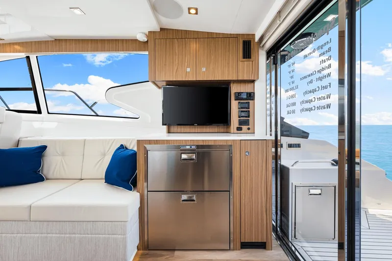 Slide: The Image of Cruisers Yachts 46 Cantius 2025 - 33