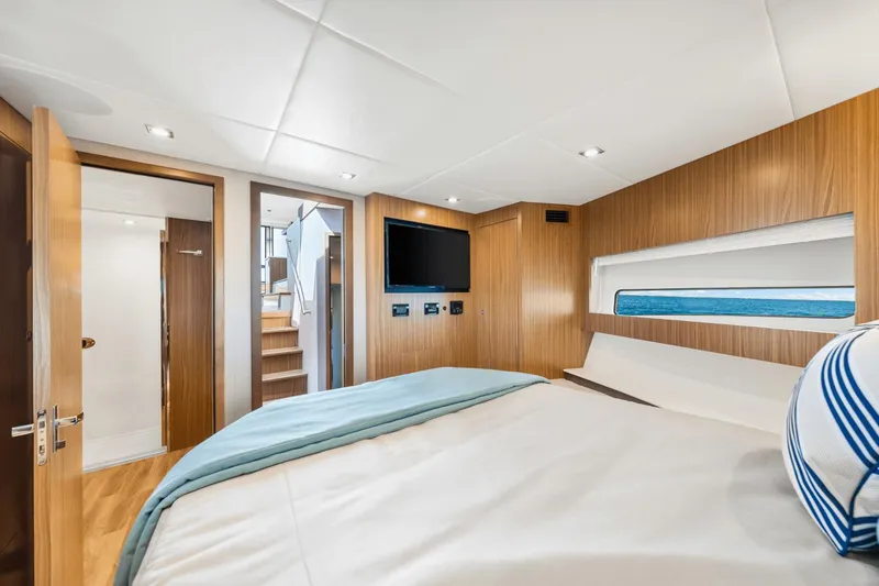 Slide: The Image of Cruisers Yachts 46 Cantius 2025 - 62