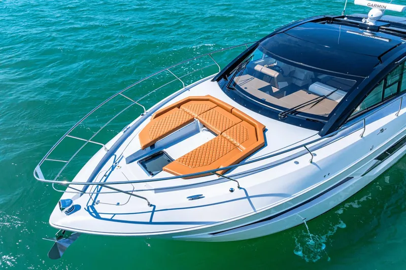 Slide: The Image of Cruisers Yachts 46 Cantius 2025 - 9