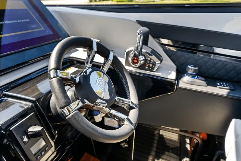 Slide: The Image of Cruisers Yachts 50 GLS 2025 - 19