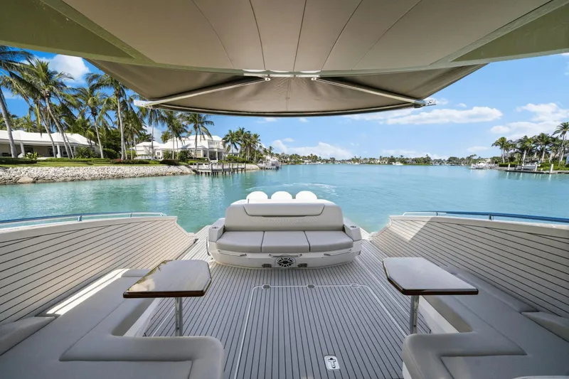 Slide: The Image of Cruisers Yachts 50 GLS 2025 - 25