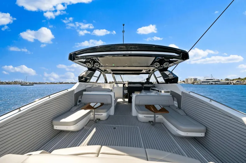 Slide: The Image of Cruisers Yachts 50 GLS 2025 - 32