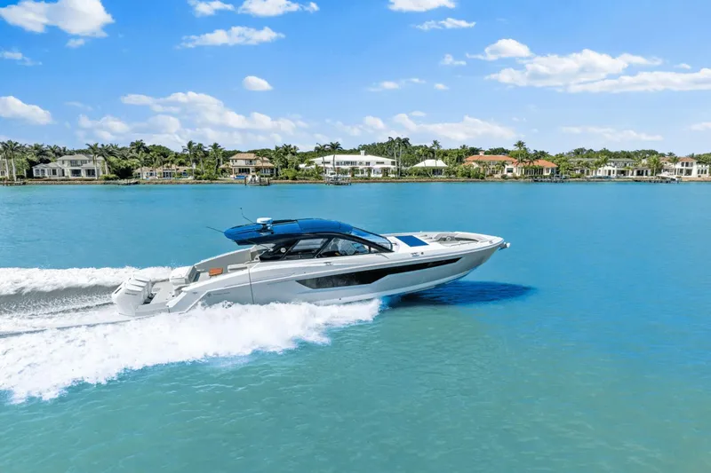 Slide: The Image of Cruisers Yachts 50 GLS 2025 - 6