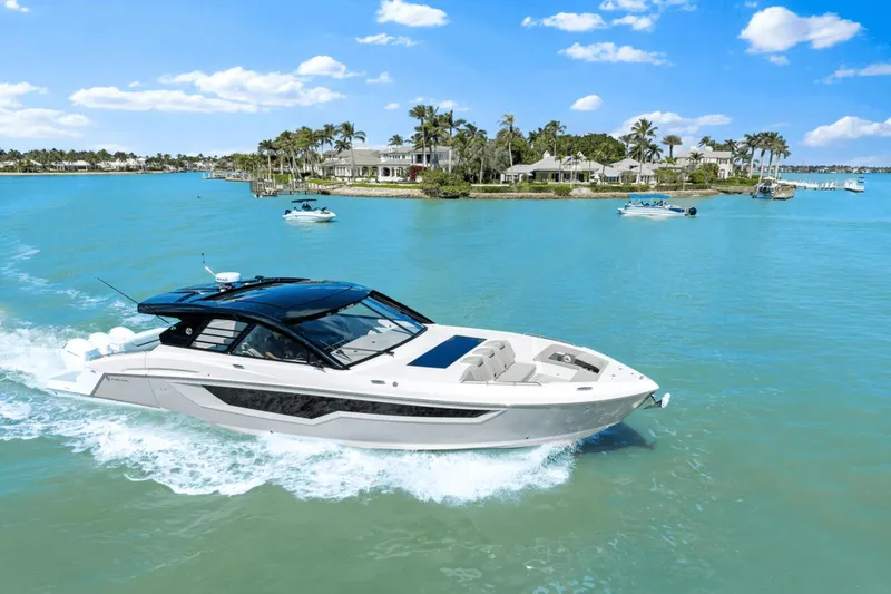 Slide: The Image of Cruisers Yachts 50 GLS 2025 - 8
