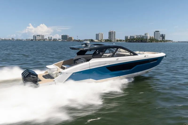 Slide: The Image of Cruisers Yachts 50 GLS 2025 - 11