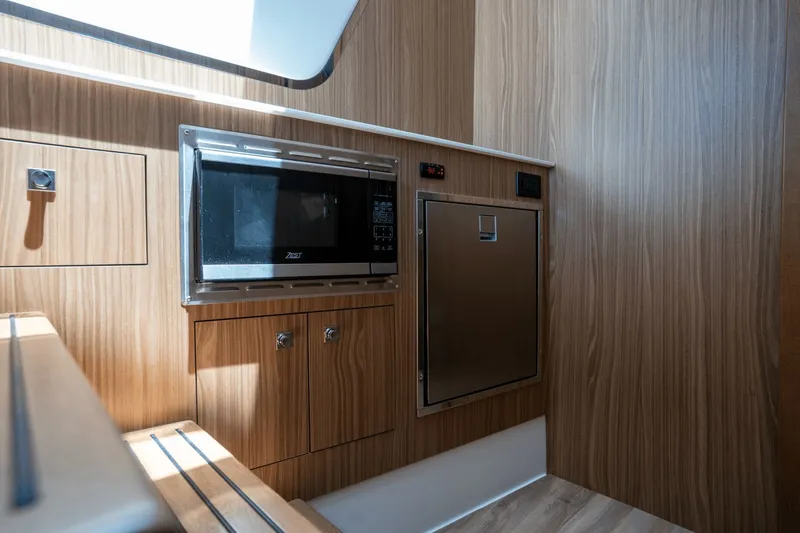 Slide: The Image of Cruisers Yachts 50 GLS 2025 - 26