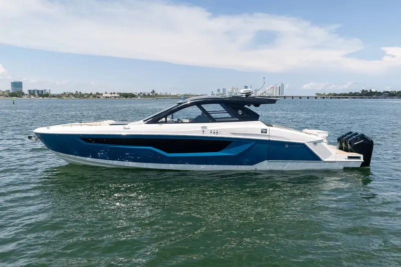 Slide: The Image of Cruisers 50 GLS 2025 - 3