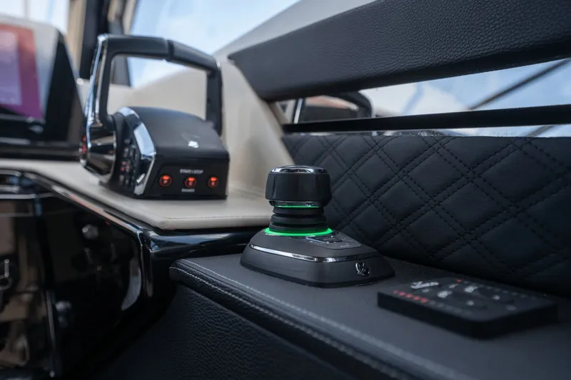 Slide: The Image of Cruisers Yachts 50 GLS 2025 - 30