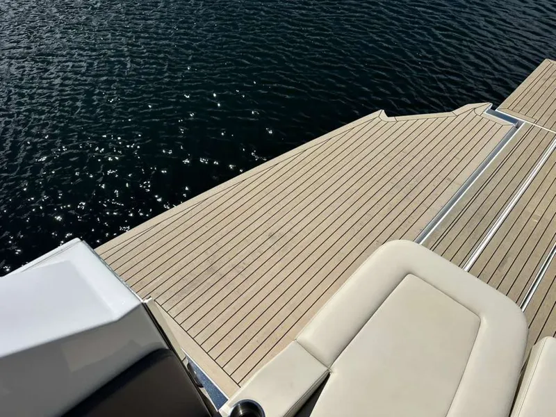 Slide: The Image of Cruisers Yachts 50 GLS 2025 - 47