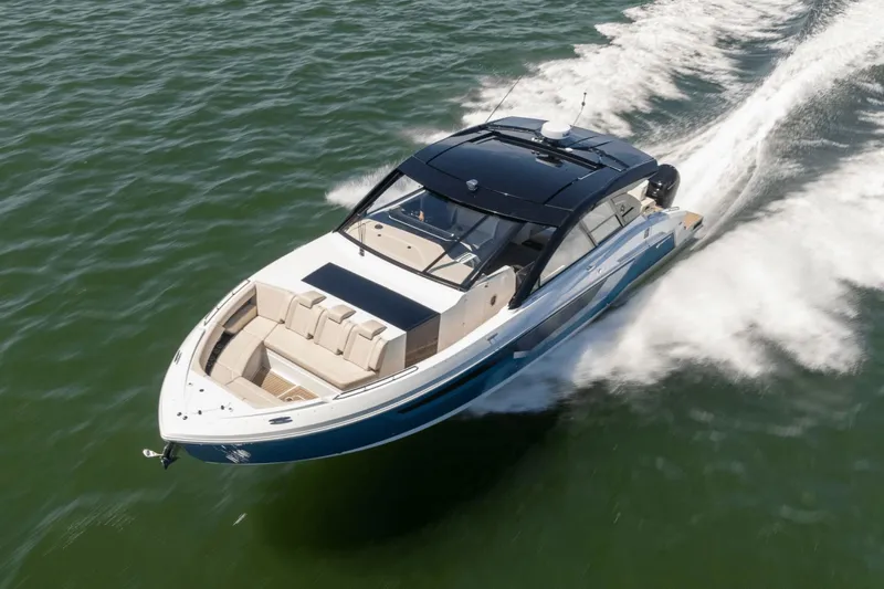 Slide: The Image of Cruisers Yachts 50 GLS 2025 - 5