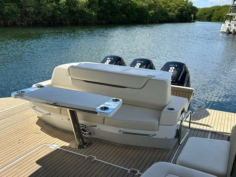 Slide: The Image of Cruisers Yachts 50 GLS 2025 - 69