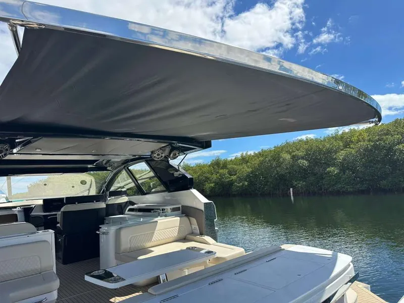 Slide: The Image of Cruisers Yachts 50 GLS 2025 - 72