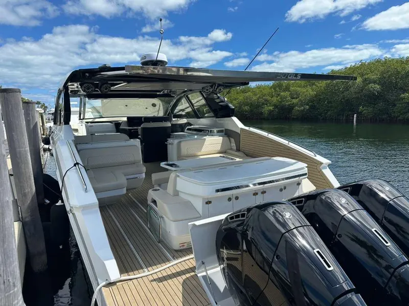 Slide: The Image of Cruisers Yachts 50 GLS 2025 - 76