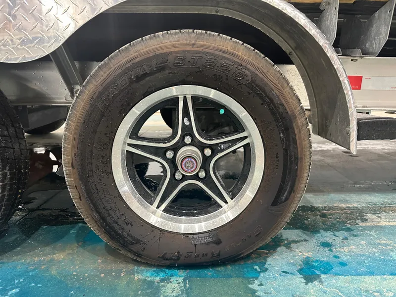 Slide: The Image of Bennington 27QFBWAT2SR 2024 - 16