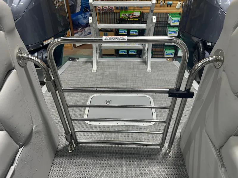 Slide: The Image of Bennington 27QFBWAT2SR 2024 - 47