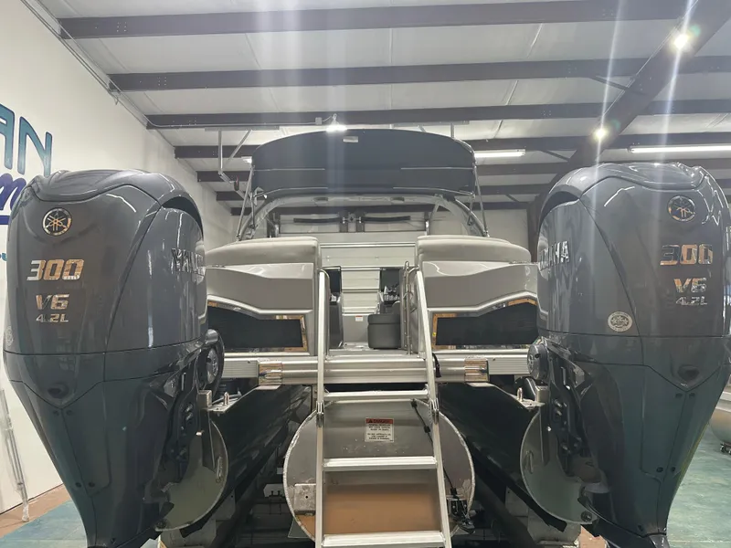 Slide: The Image of Bennington 27QFBWAT2SR 2024 - 6