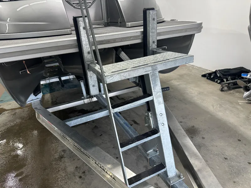 Slide: The Image of Bennington 27QFBWAT2SR 2024 - 60