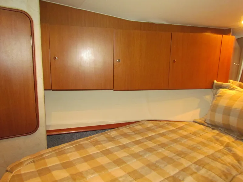 Slide: The Image of Ocean Yachts 48 Super Sport 2000 - 68