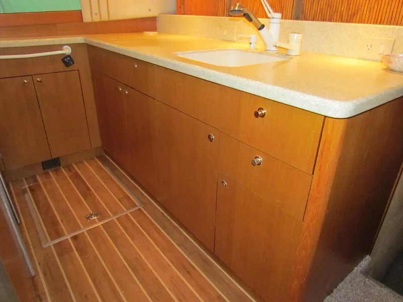 Slide: The Image of Ocean Yachts 48 Super Sport 2000 - 81