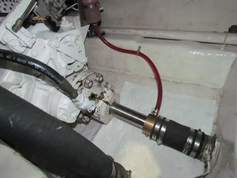 Slide: The Image of Ocean Yachts 48 Super Sport 2000 - 85