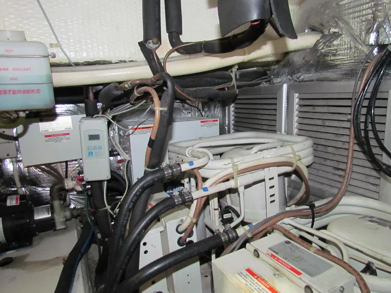 Slide: The Image of Ocean Yachts 48 Super Sport 2000 - 90