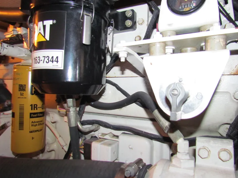 Slide: The Image of Ocean Yachts 48 Super Sport 2000 - 96