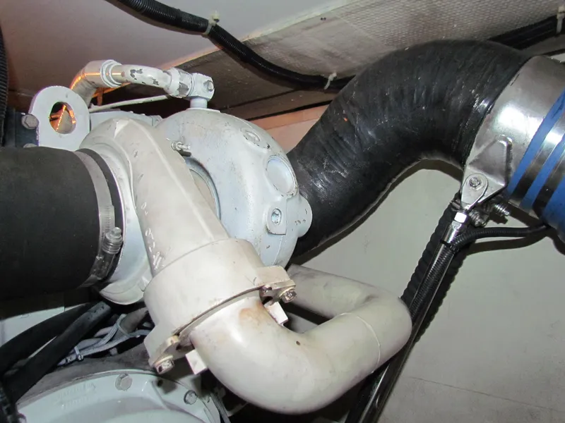 Slide: The Image of Ocean Yachts 48 Super Sport 2000 - 97