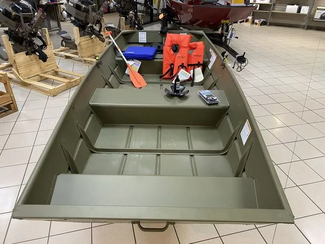 Slide: The Image of Lowe L1240 Jon 2025 - 5