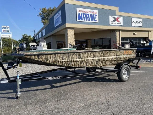 Slide: The Image of Excel Eclipse 15' 2025 - 2