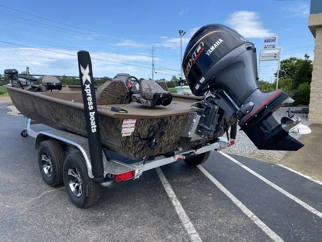 Slide: The Image of Xpress XP200 Catfish 2025 - 3