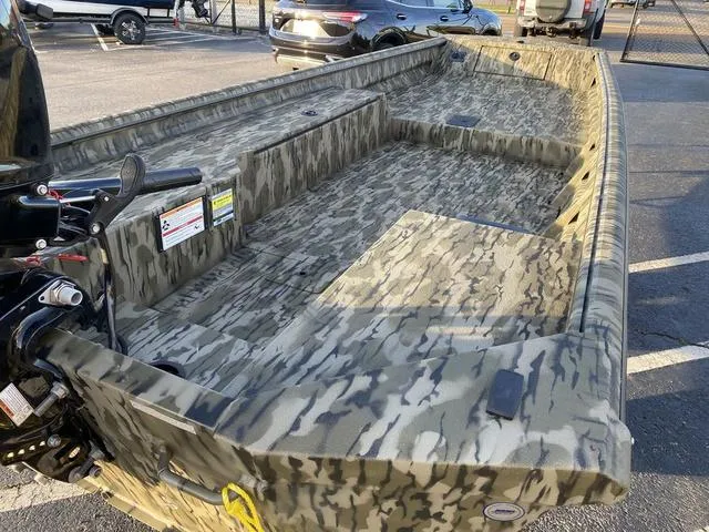 Slide: The Image of SeaArk 1548 DXS SLD W/ SUZUKI 30 2025 - 9