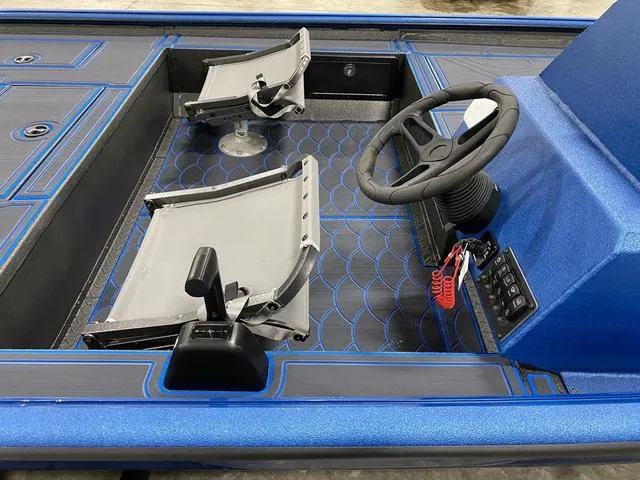 Slide: The Image of SeaArk Flex 19 2025 - 13