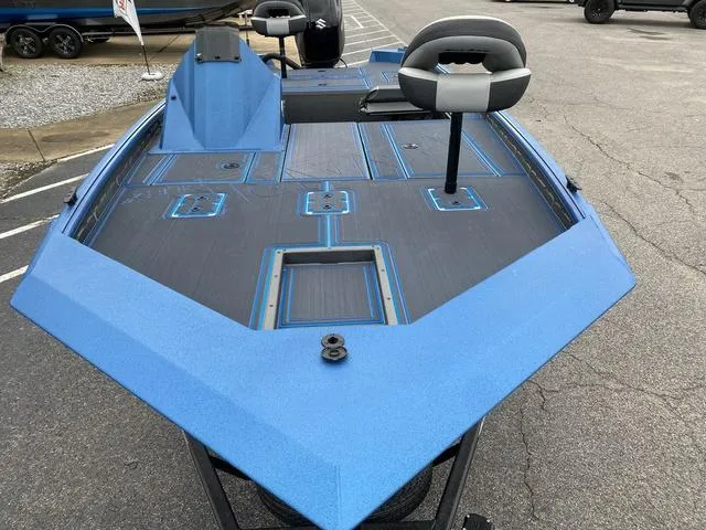 Slide: The Image of SeaArk Flex 19 2025 - 8