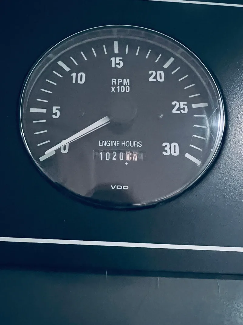 Slide: The Image of Tiara 4000 Express 2001 - 10