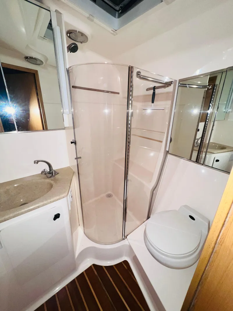 Slide: The Image of Tiara 4000 Express 2001 - 20