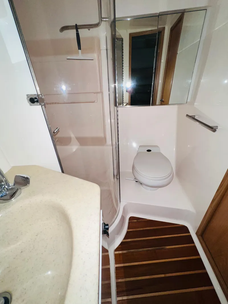 Slide: The Image of Tiara 4000 Express 2001 - 22