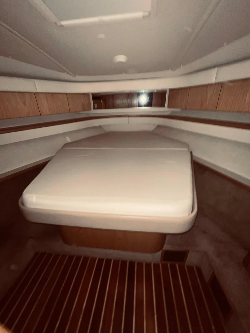 Slide: The Image of Tiara 4000 Express 2001 - 23