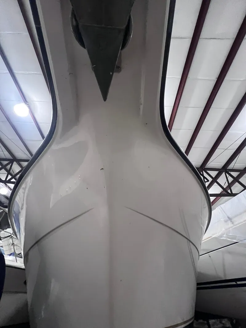 Slide: The Image of Tiara 4000 Express 2001 - 29