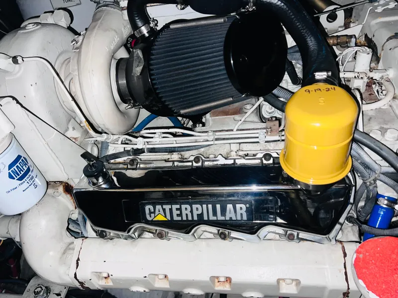 Slide: The Image of Tiara 4000 Express 2001 - 30