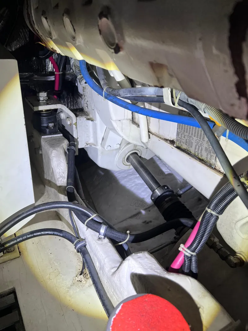 Slide: The Image of Tiara 4000 Express 2001 - 32