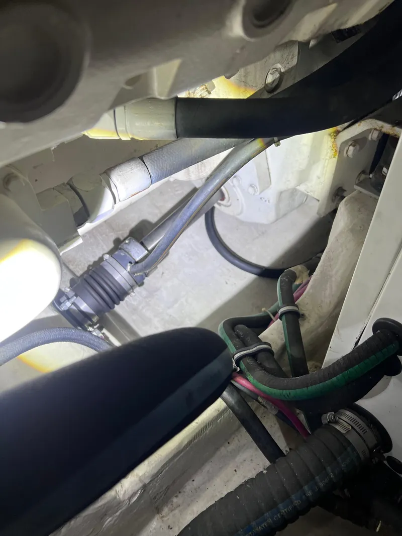 Slide: The Image of Tiara 4000 Express 2001 - 33