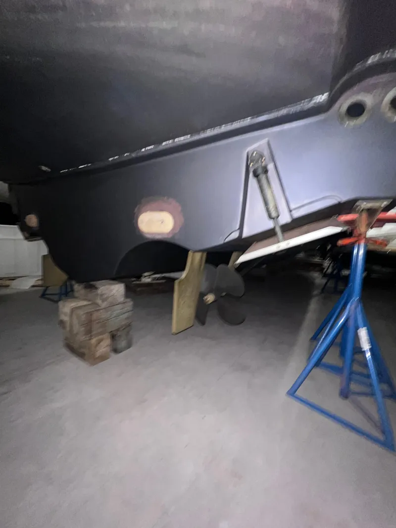 Slide: The Image of Tiara 4000 Express 2001 - 36