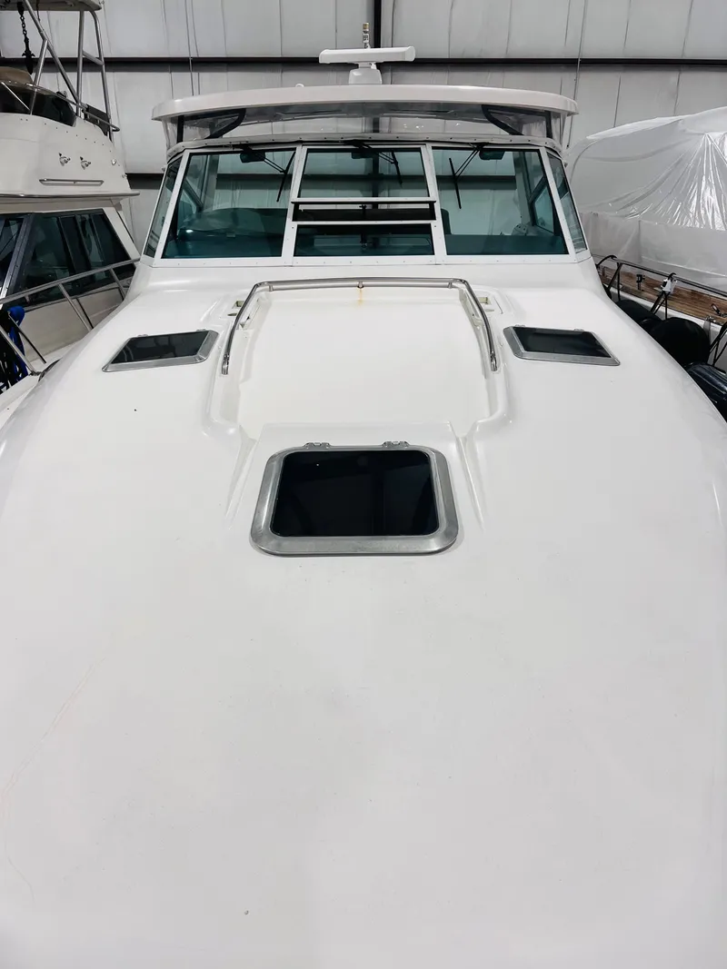 Slide: The Image of Tiara 4000 Express 2001 - 6